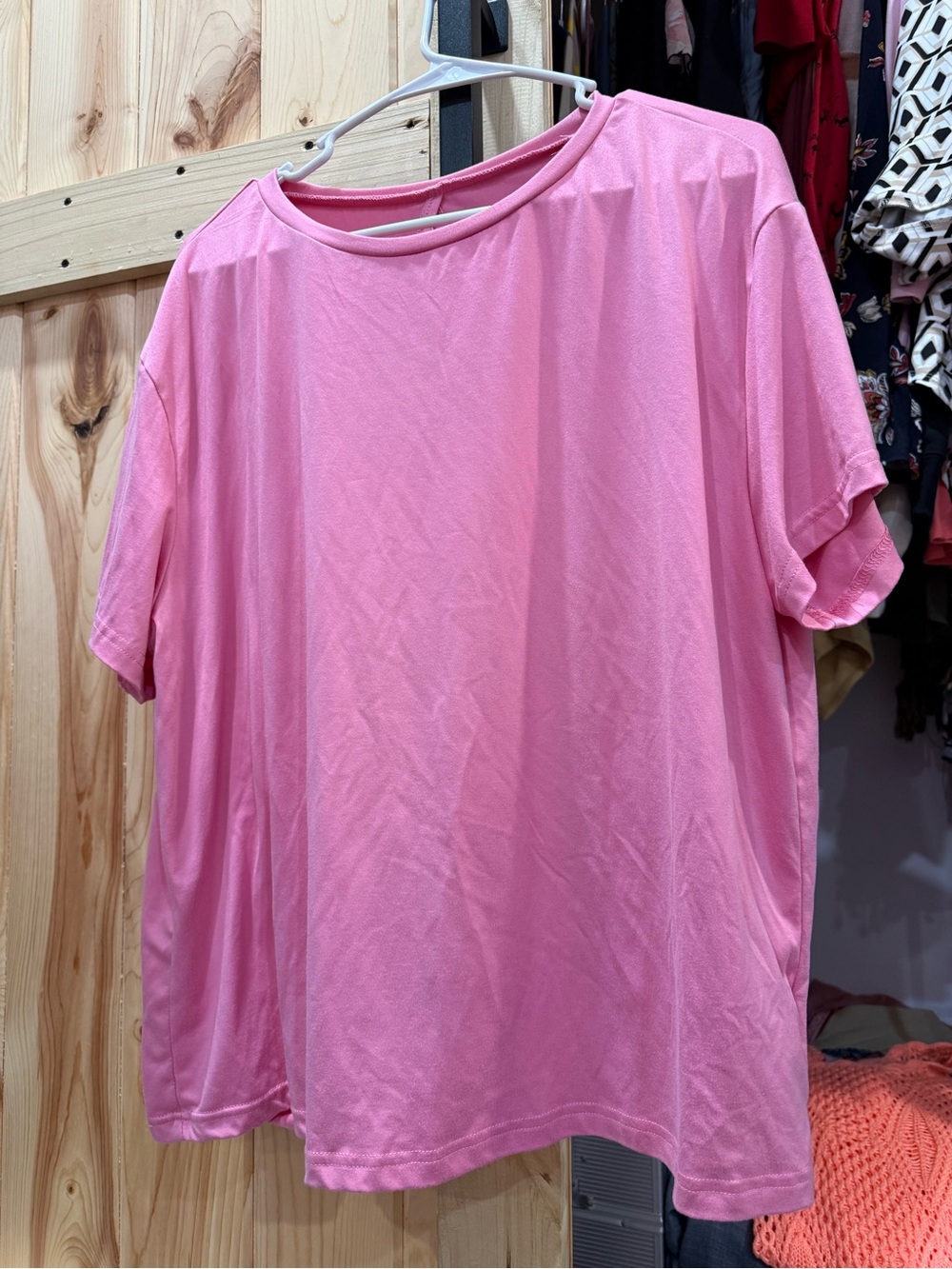 SHEIN Pink Short Sleeve Crew Neck Tee